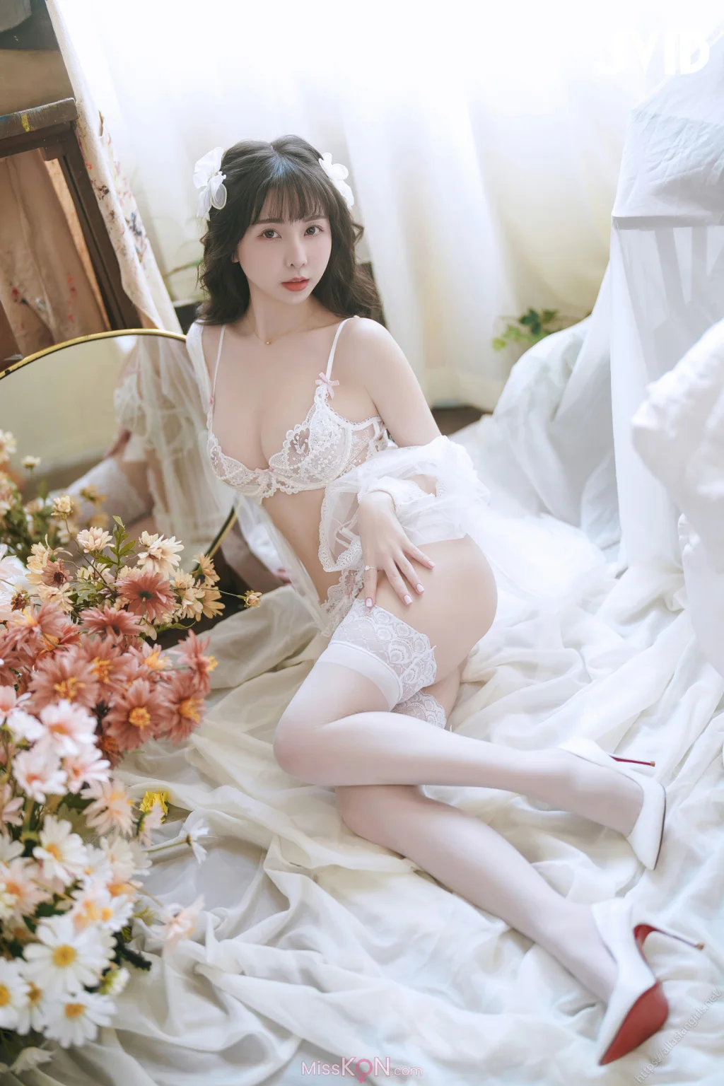 [JVID] 月台尼Tiny: 新尺度登場‼️初嚐禁果解開情慾底線🥵天然美乳Tiny化身夏娃與你一起纏綿 (120 photos)