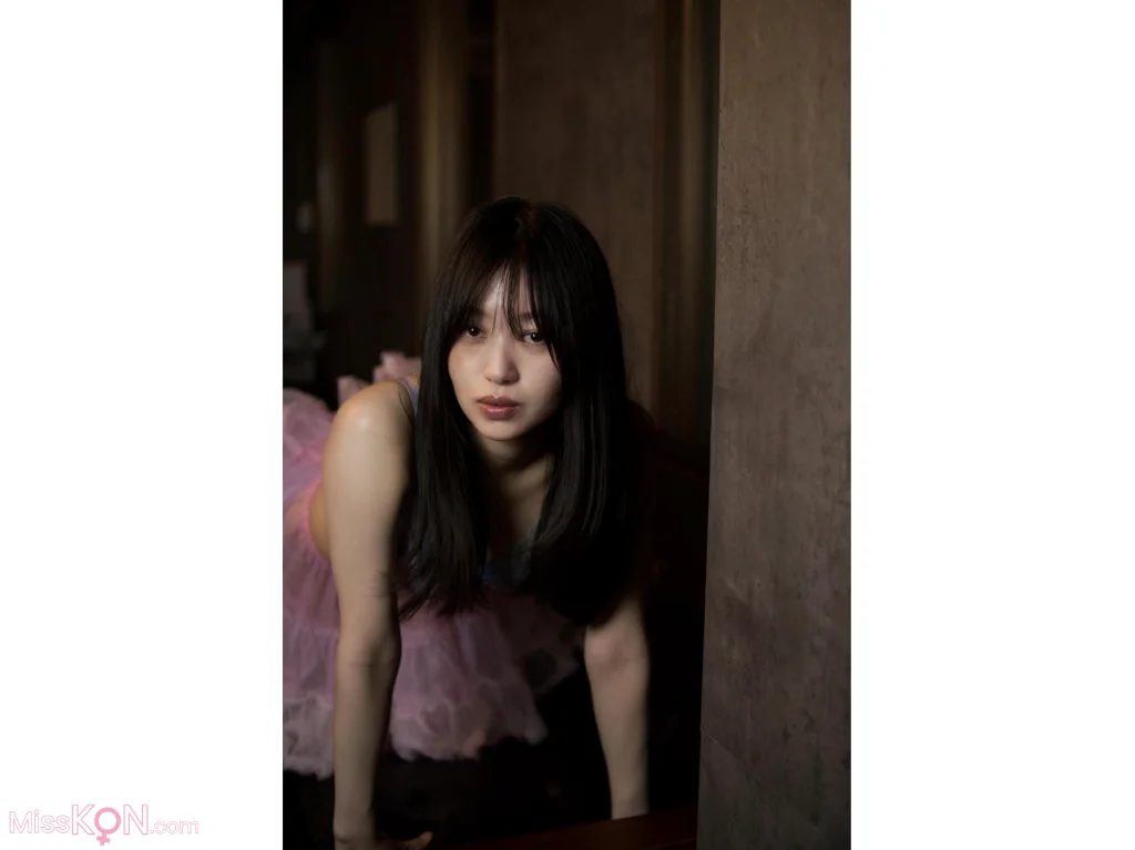 [JP] Shizuka Saito (斉藤静): Secret Room 密室 (95 photos)