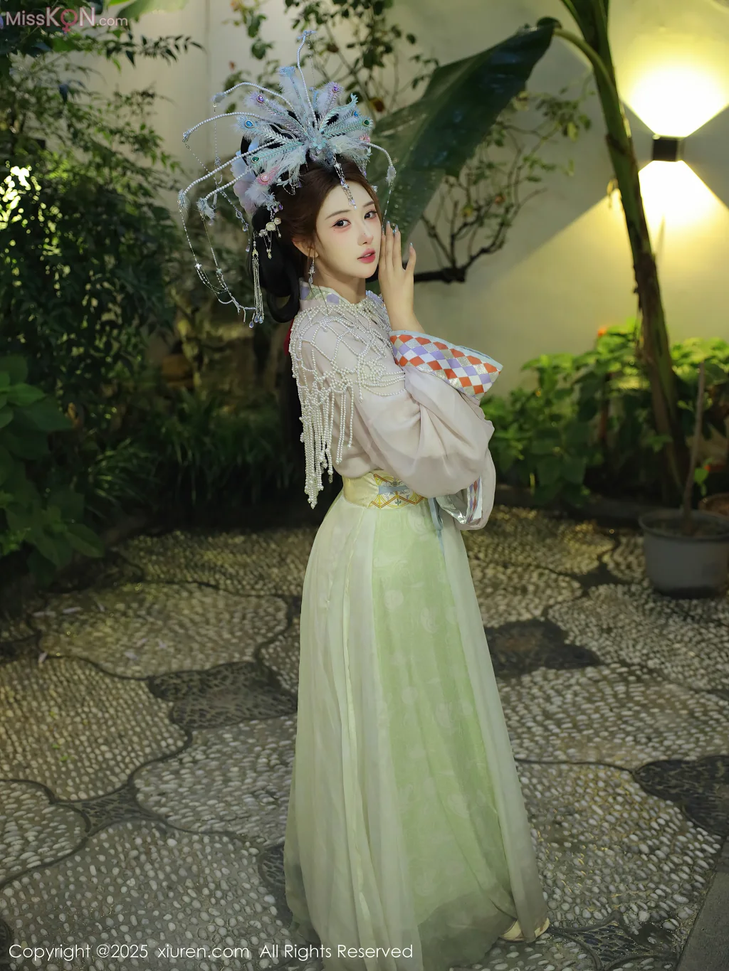 XIUREN No.10736 – 10740 (388 photos)