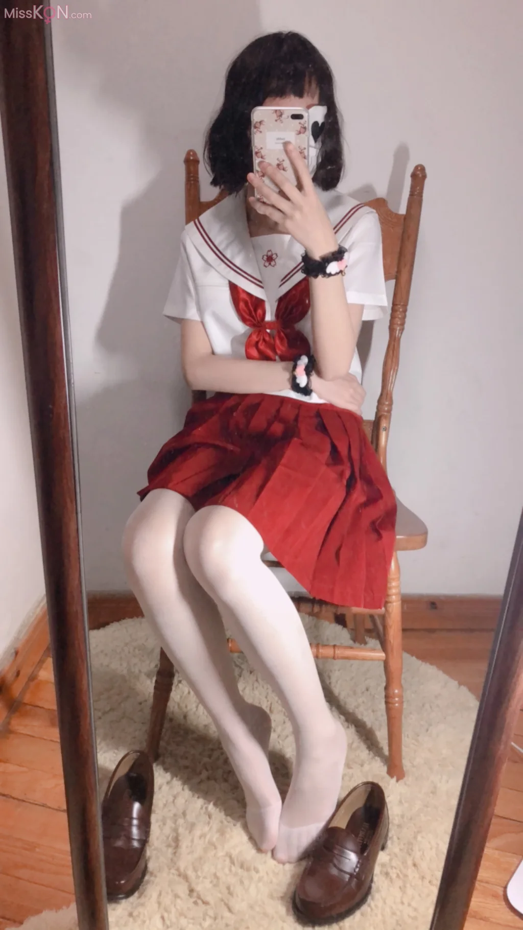 小结巴: 娇嫩萝莉近景合集 (763 photos + 26 videos) – Page 4