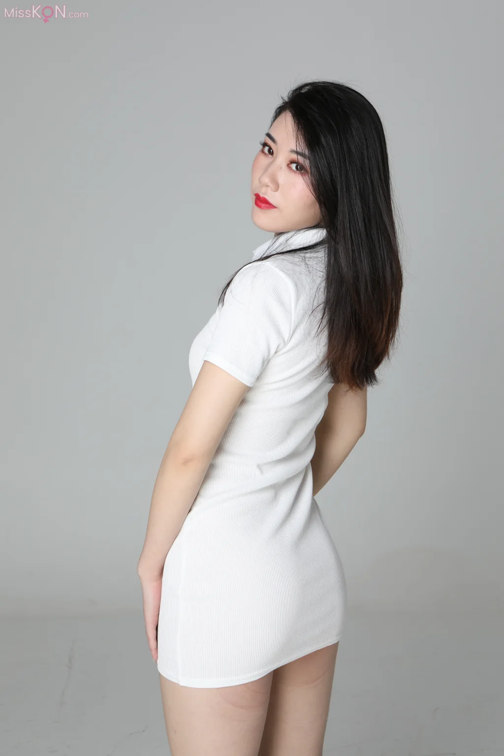 [Private Photoshoot] 美娜: 极品御姐全度私拍 (492 photos)