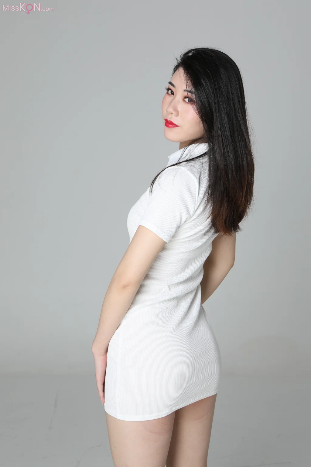 [Private Photoshoot] 美娜: 极品御姐全度私拍 (492 photos)