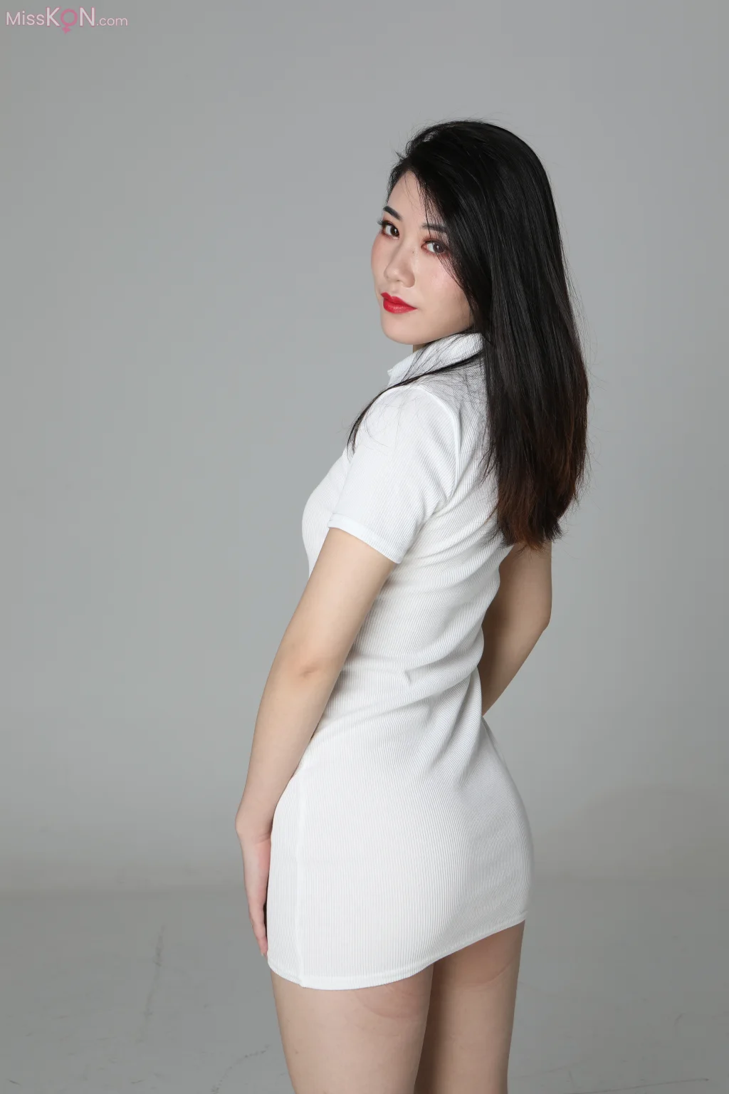 [Private Photoshoot] 美娜: 极品御姐全度私拍 (492 photos)