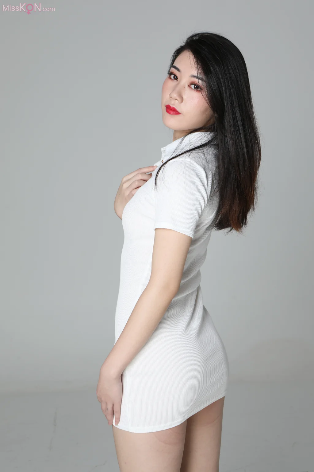 [Private Photoshoot] 美娜: 极品御姐全度私拍 (492 photos)