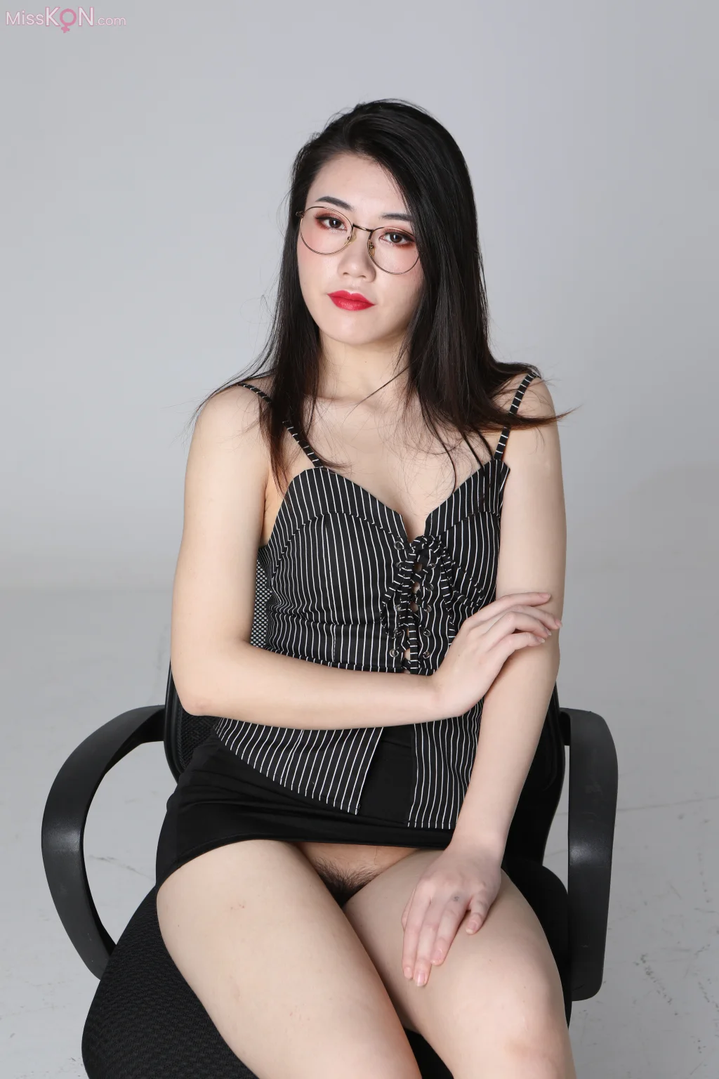 [Private Photoshoot] 美娜: 极品御姐全度私拍 (492 photos)