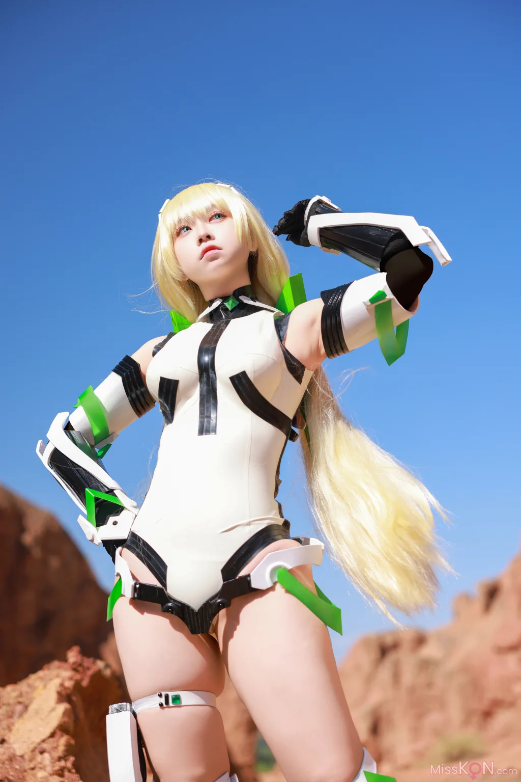 Coser@G44不会受伤: 乐园追放 安吉拉 (40 photos)