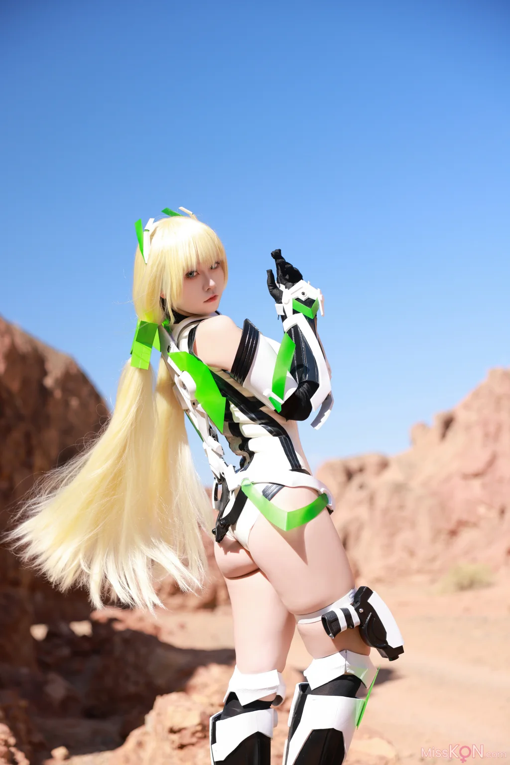 Coser@G44不会受伤: 乐园追放 安吉拉 (40 photos)