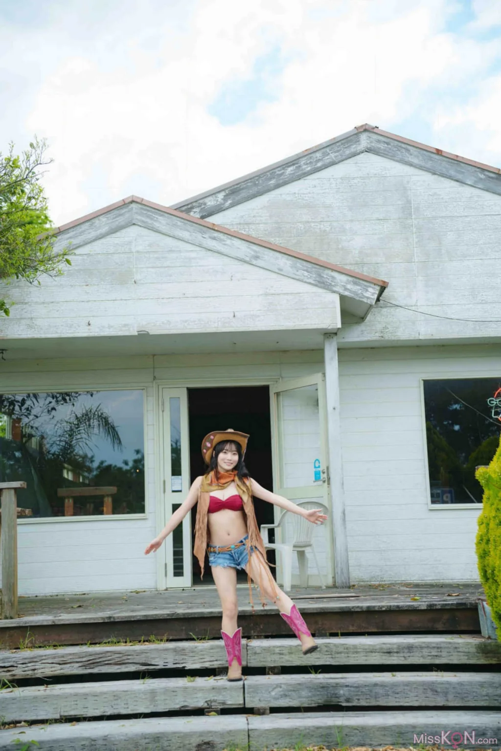 [JP] Miyu Kishi (岸みゆ):「超小型女子の破壊力抜群ボディ」SPA！デジタル写真集 (ＳＰＡ！ＢＯＯＫＳ) (53 photos)