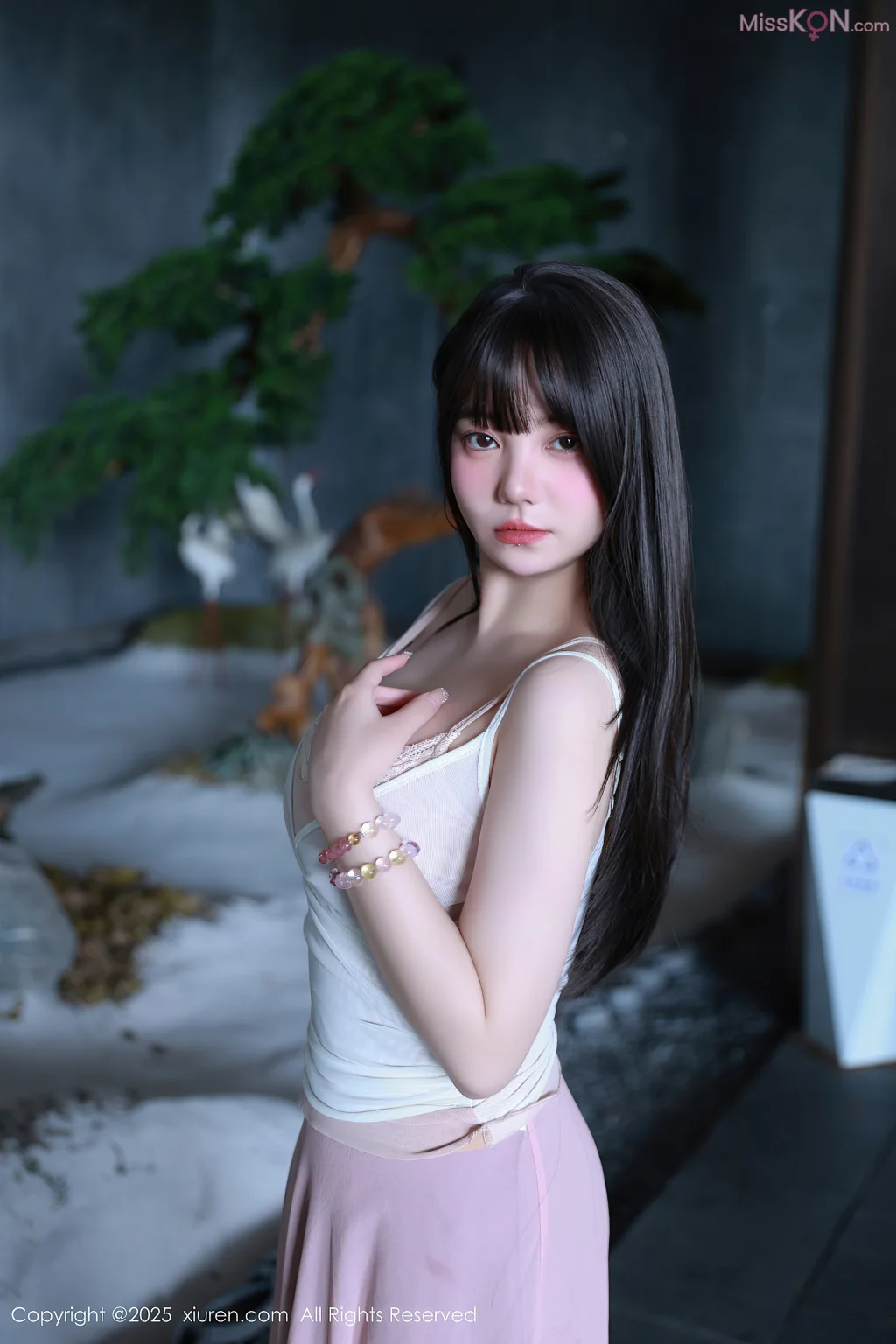 XIUREN No.10746 – 10750 (381 photos)