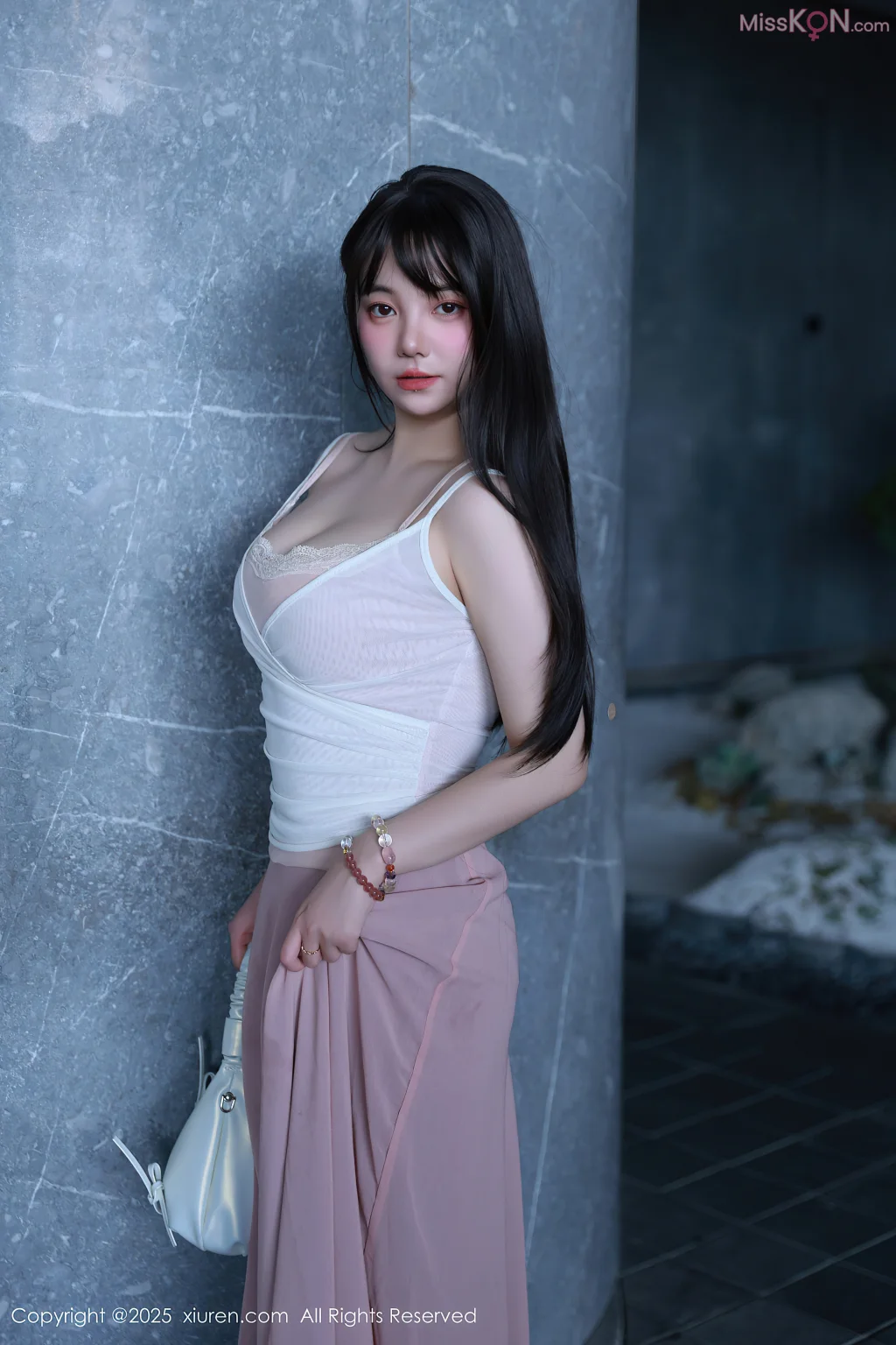 XIUREN No.10746 – 10750 (381 photos)