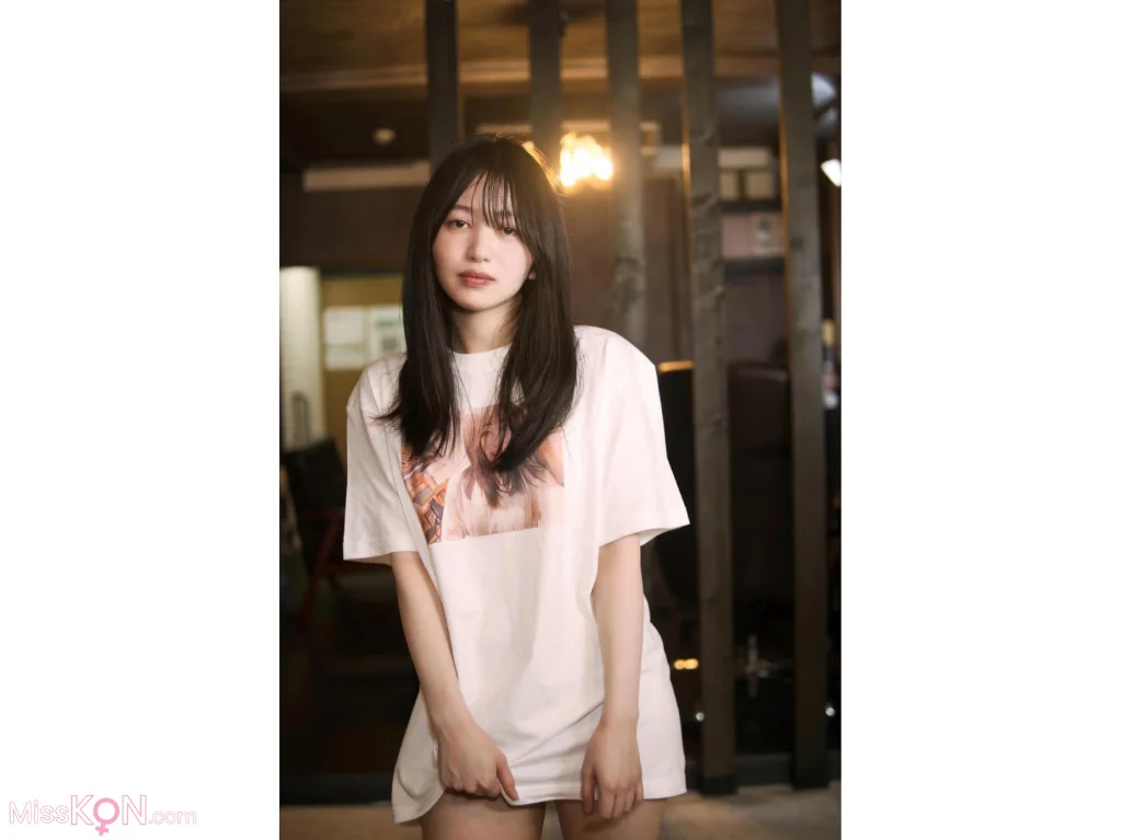 [JP] Shizuka Saito (斉藤静): セミヌード写真集 密室 大きなお尻に理想のオディライン どこかえっちな雰囲気を纏ったセクシーな美女があなたを禁断の世界へ (95 photos) – Page 3