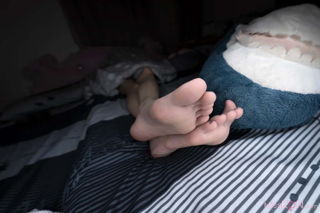 [Limerence原创] No.064: 噜咪の日常生活 居家睡足 (200 photos + 1 video) – Page 3