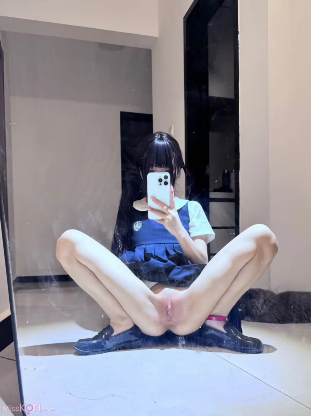 幼嫩: 软萌甜美小仙女 露脸清纯学生妹 私下极度反差 (40 photos)