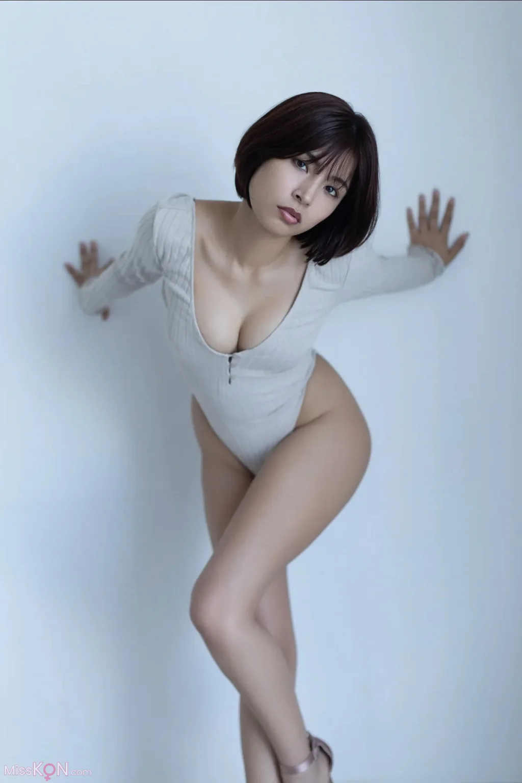 [JP] Mary Fujii (藤井マリー): FRIDAYデジタル写真集 『砂時計 Vol.1』全カット (62 photos) – Page 2