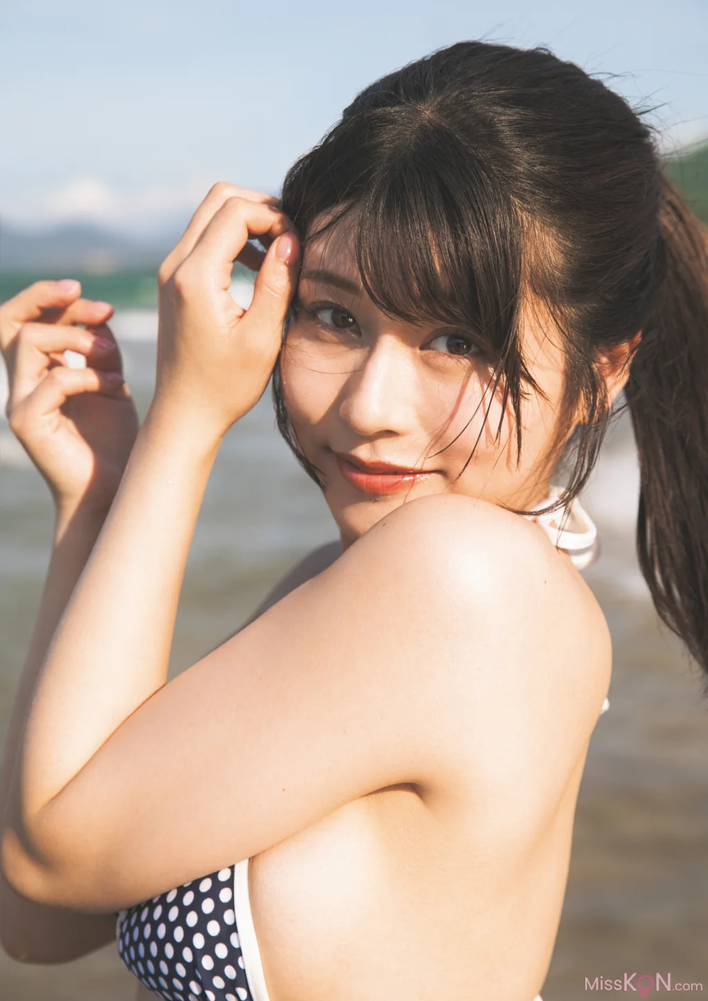 [JP] Yoshino Chitose (ちとせよしの):【電子版だけの特典カット付き】 写真集『ｌｏｔｕｓ　ｓｅｒｅｎｉｔｙ』 (120 photos)