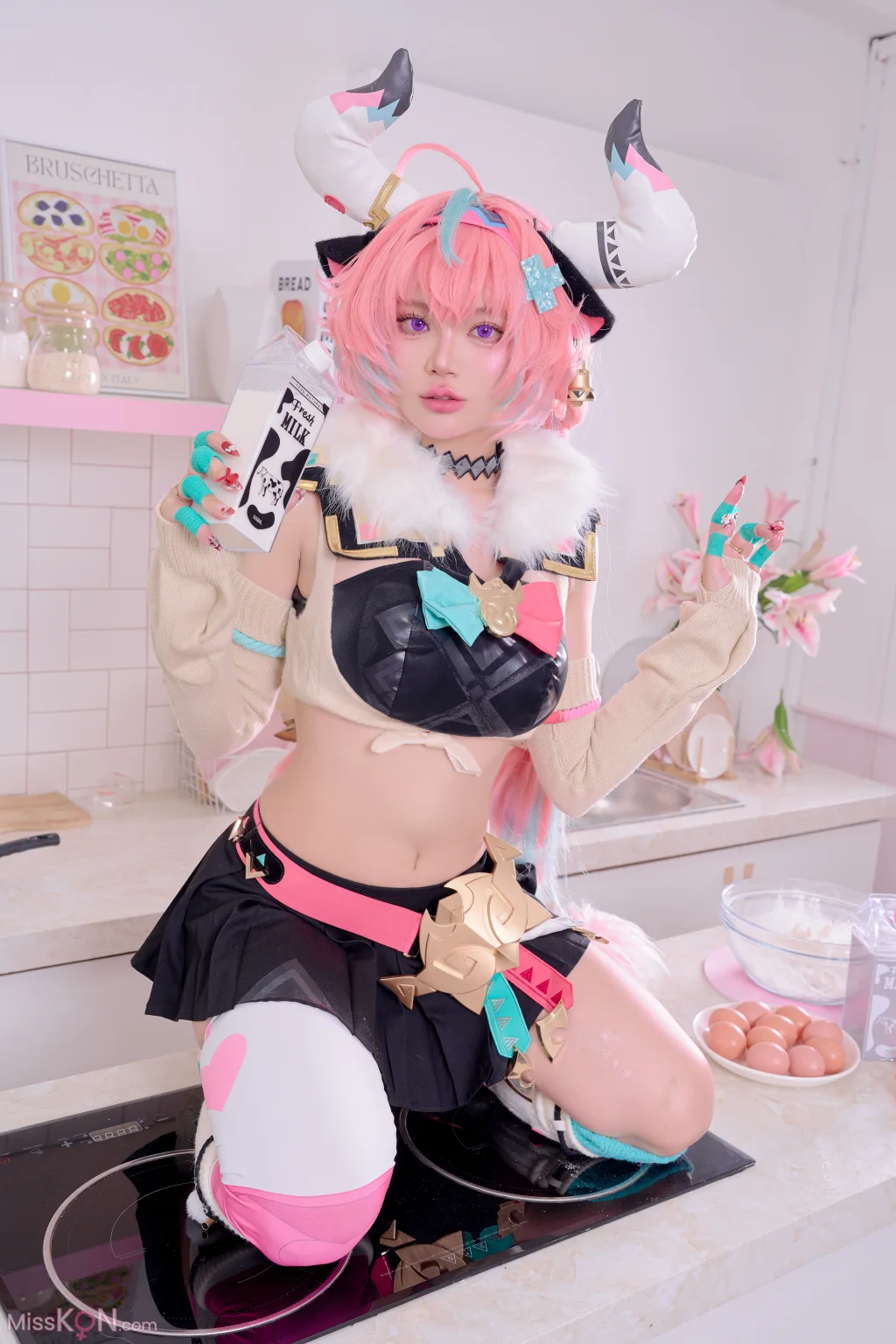 Coser@ZinieQ: Varesa (52 photos)