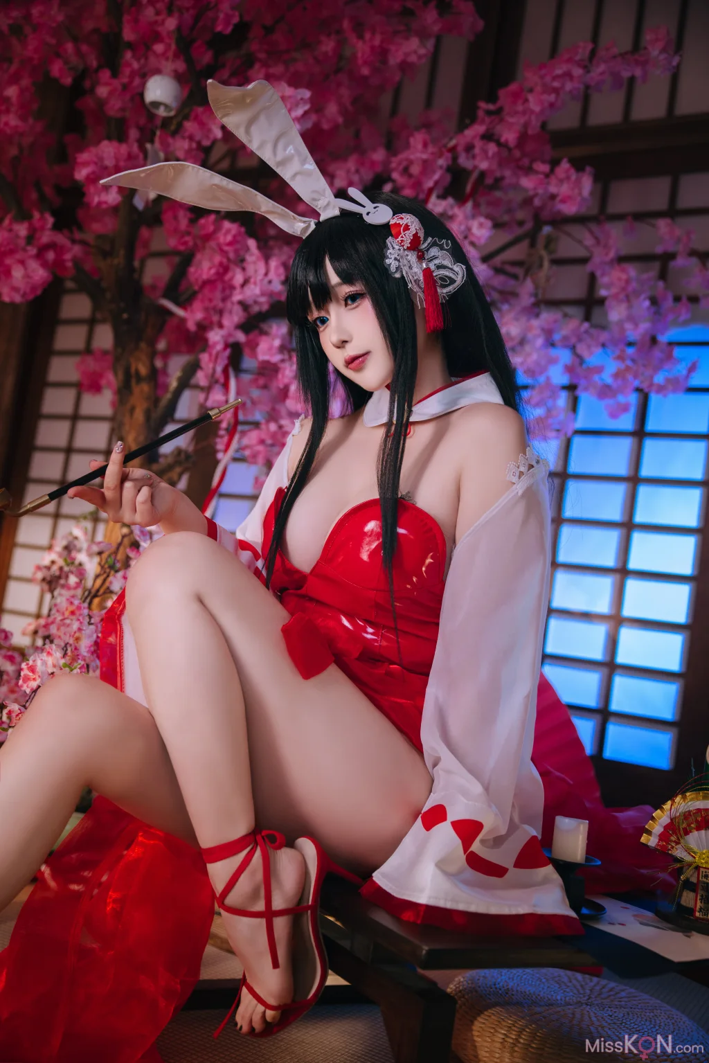 Coser@日奈娇: 碧蓝航线-大山兔女郎 (46 photos)