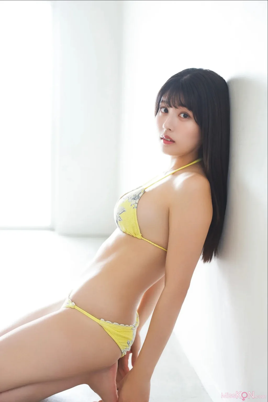 [JP] Yoshino Chitose (ちとせよしの): FRIDAYデジタル写真集 いつもすぐそばに Vol.1 (60 photos)