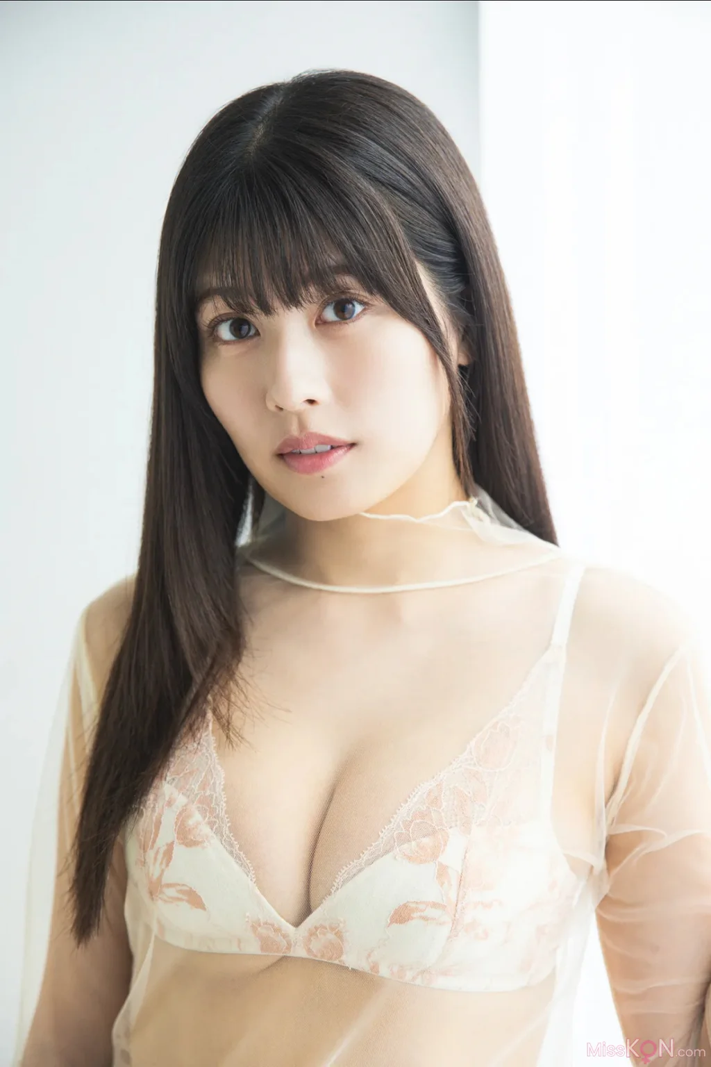 [JP] Yoshino Chitose (ちとせよしの): FRIDAYデジタル写真集 いつもすぐそばに Vol.1 (60 photos) – Page 3
