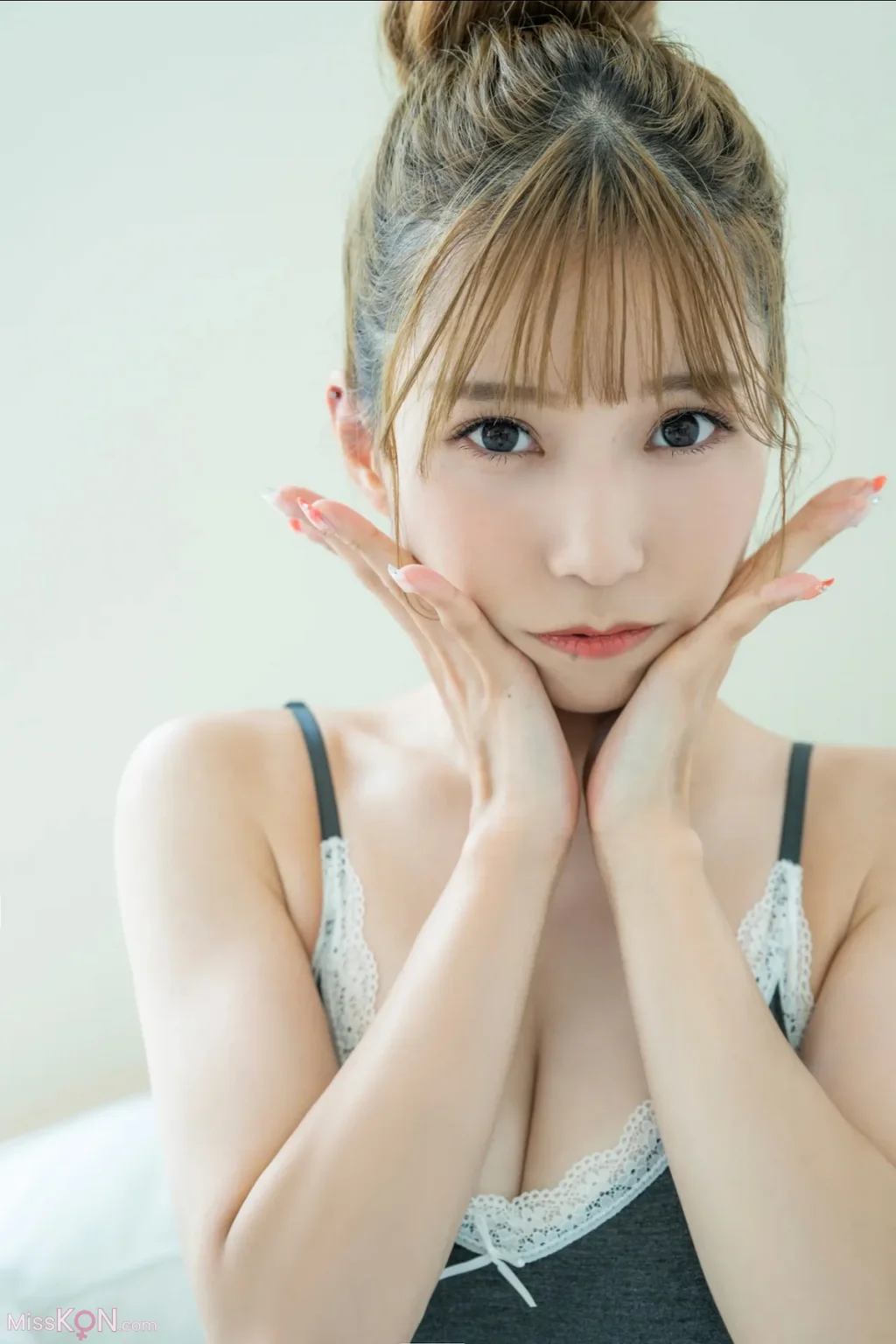[JP] Asaka (亜咲花): FRIDAYデジタル写真集 Born This Way Vol.1 (48 photos)