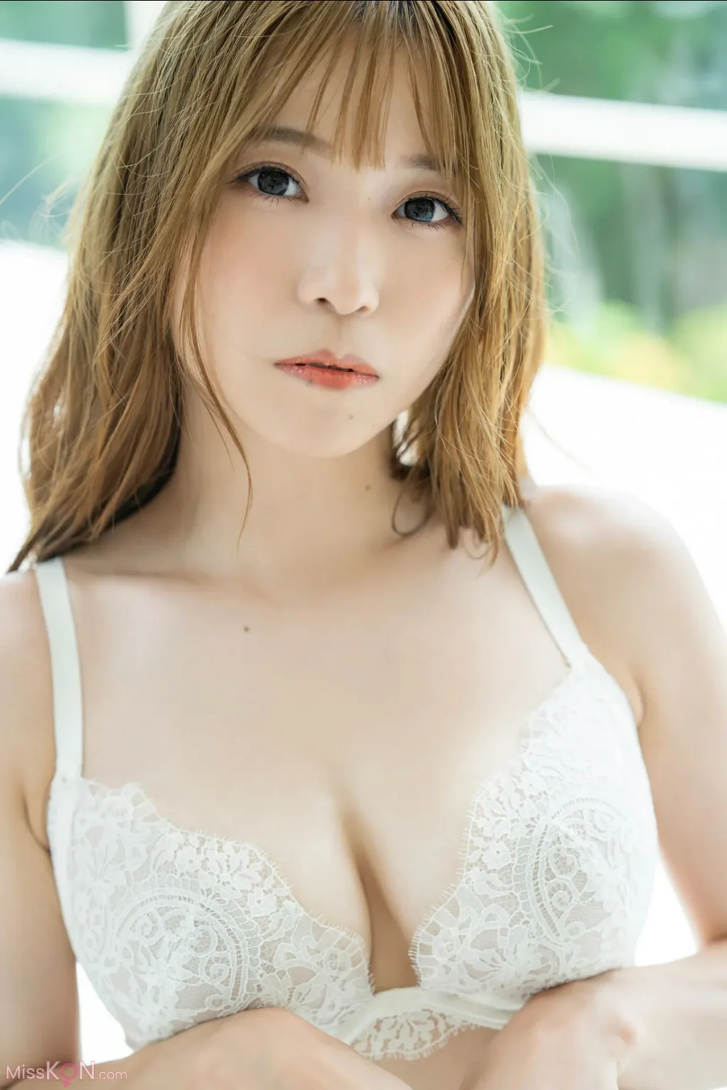 [JP] Asaka (亜咲花): FRIDAYデジタル写真集 Born This Way Vol.1 (48 photos) – Page 2