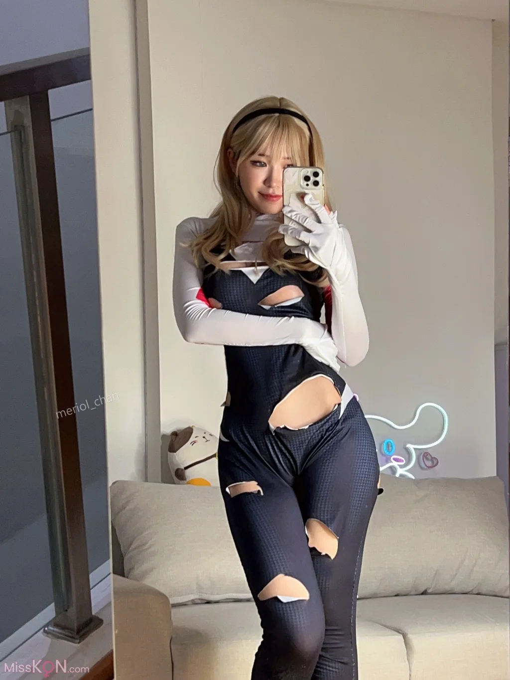 Coser@Meriol Chan: Gwen (75 photos + 1 video)