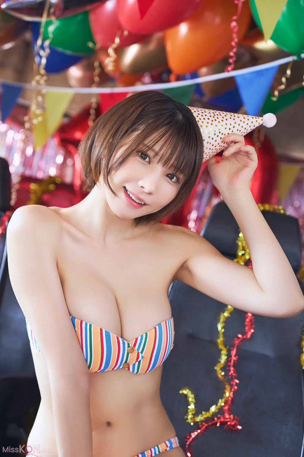 [JP] Enako (えなこ):「えなこ日和」【ヤングチャンピオンデジグラ】 (80 photos) – Page 3