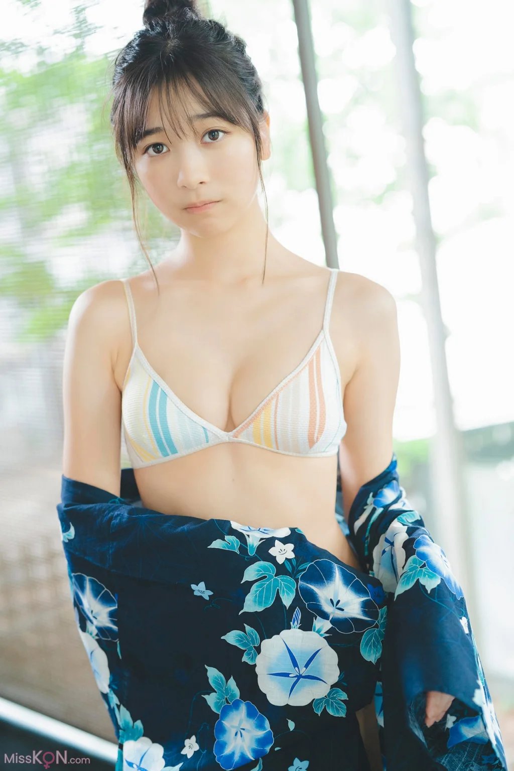 [JP] Maya Imamori (今森茉耶): 【増量版 全50P】ミスマガのアソビバ！なつやすみ！ヤンマガデジタル写真集 (55 photos)