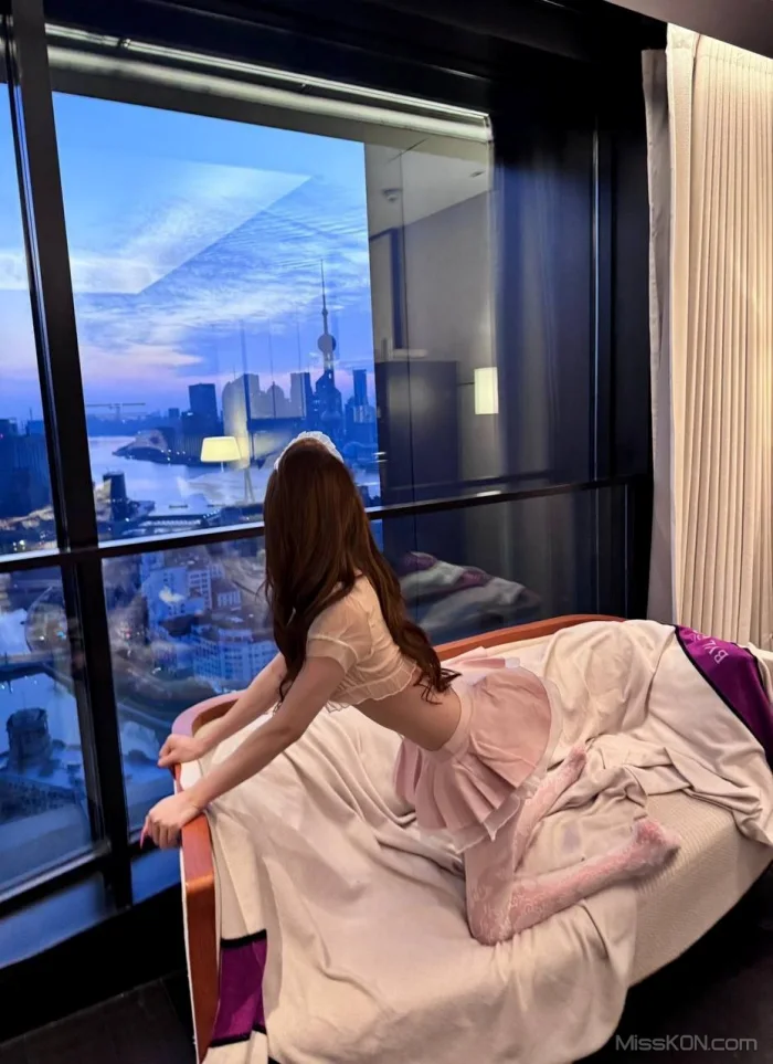 李恩秀: 抖音外卖女博主 (50 photos + 22 videos) – Page 2
