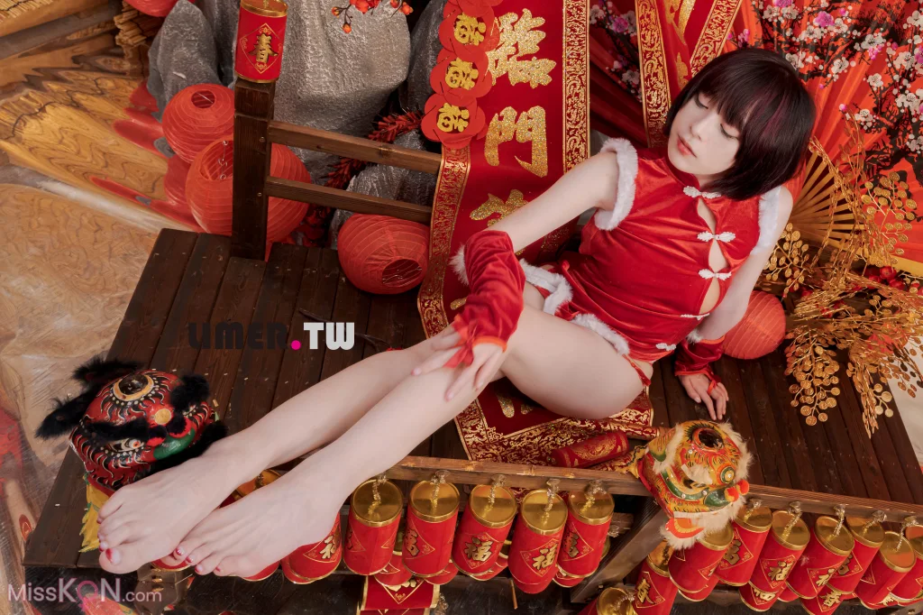 [Limerence原创] No.094: Yua 新年特輯 裸足 拜年 (196 photos + 1 video) – Page 3