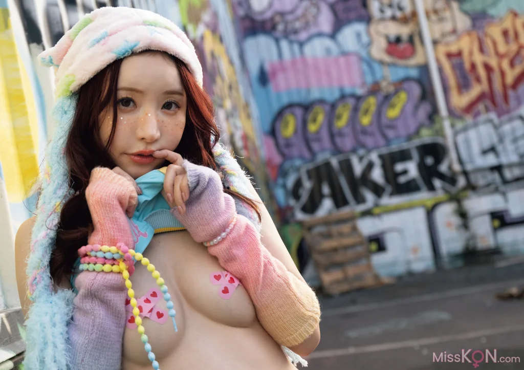 [JP] Moe Amatsuka (天使 もえ): ラストヌード写真集 天使なんかじゃない。 (126 photos)
