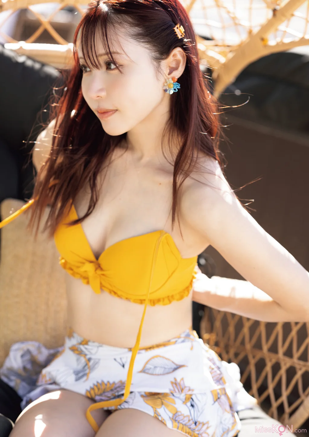 [JP] Moe Amatsuka (天使 もえ): ラストヌード写真集 天使なんかじゃない。 (126 photos)