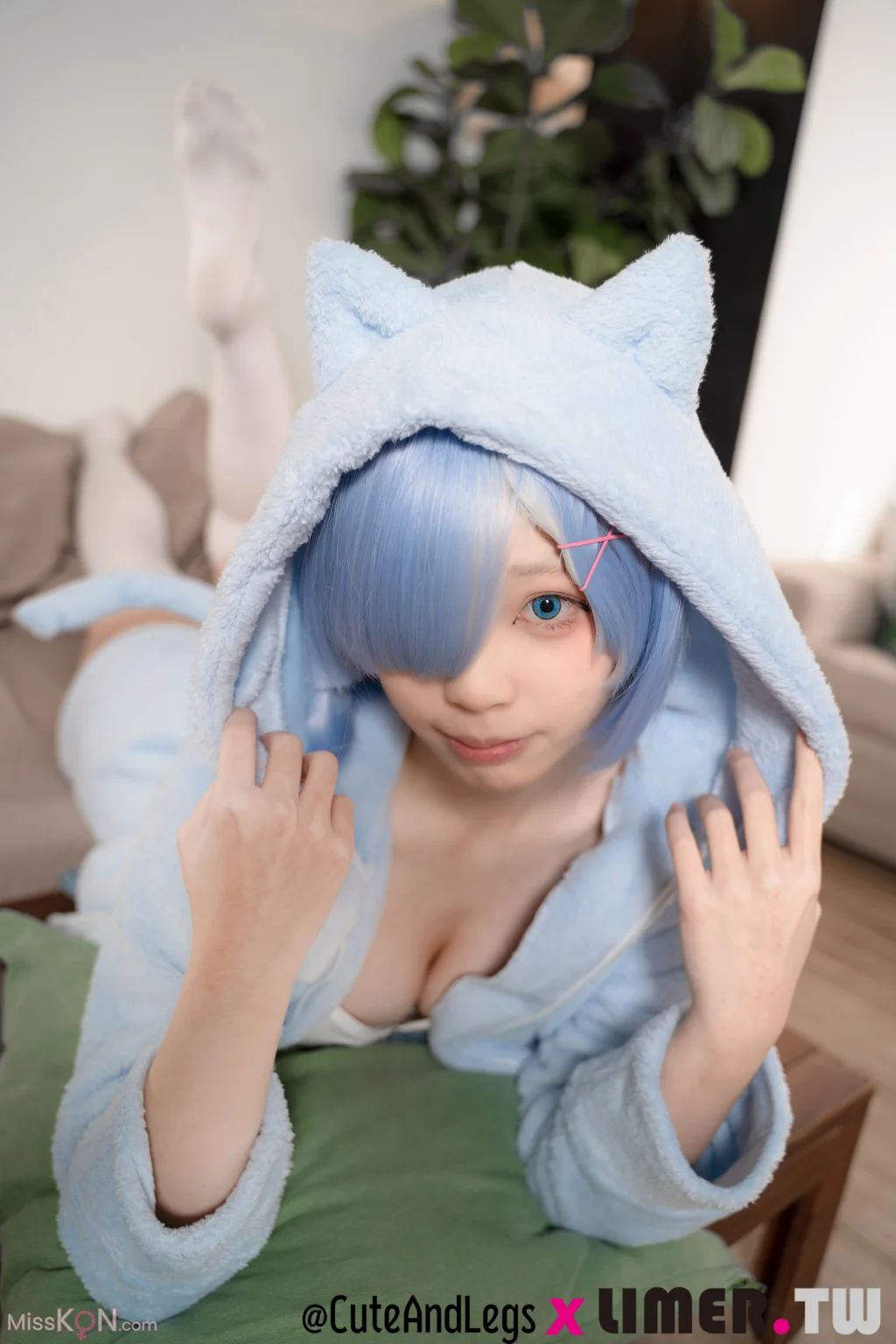 [Limerence原创] No.098: 异世界新人之之初次Re小猫咪睡衣雷姆 (140 photos + 1 video) – Page 2
