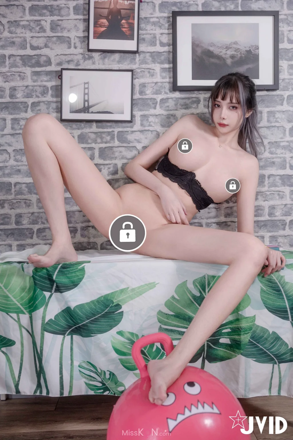 [JVID] Haruka_ハルカ (Haruka芸希): 最高峰女教練 360度觀察芸希裸體運動 (36 photos + 1 video)