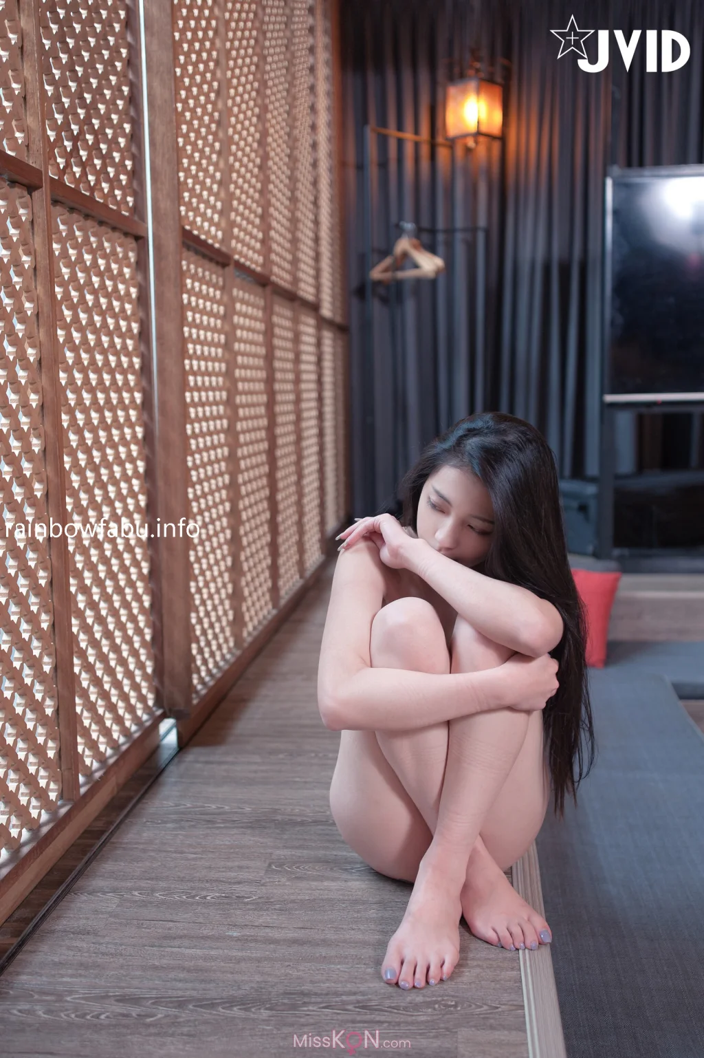 [JVID] 夏暮光: 夏暮光の繩縛初體驗!!! 絕美女神の緊縛掙扎!!! (103 photos + 1 video)