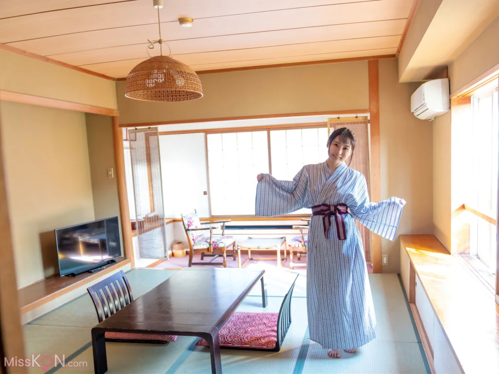 [JP] Aoi Kururugi (枢木あおい): グラビア写真集 PRESTIGE PHOTOGENICS (22 photos) – Page 2