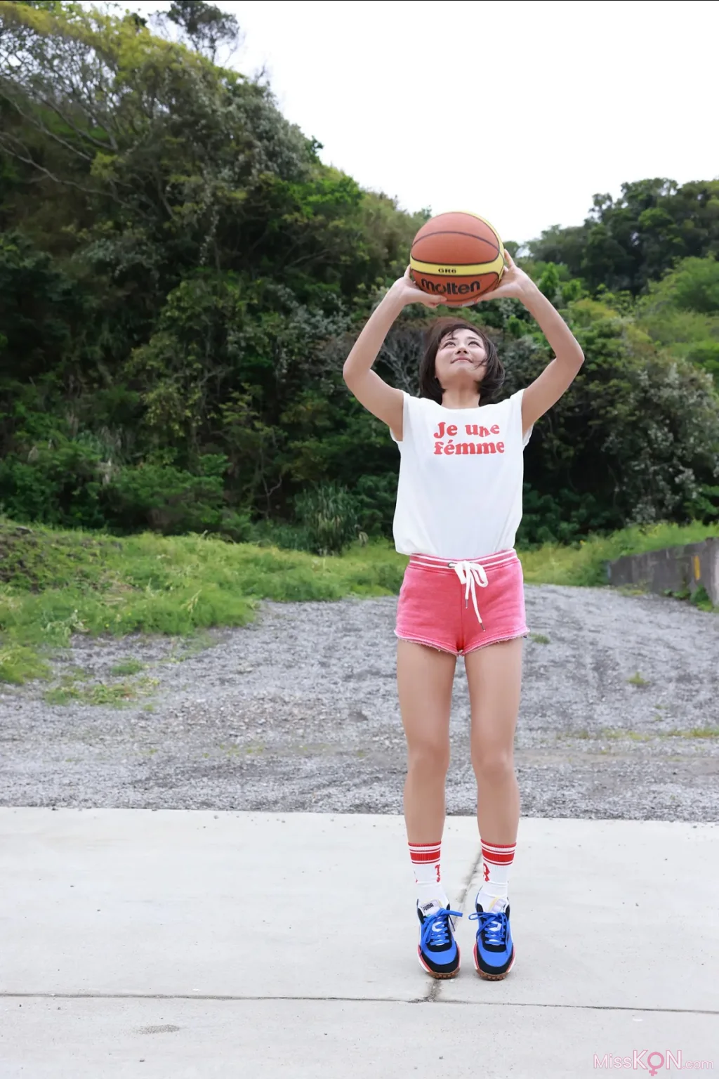 [JP] Sumipon (すみぽん): FRIDAYデジタル写真集 LADY LUCK (66 photos)