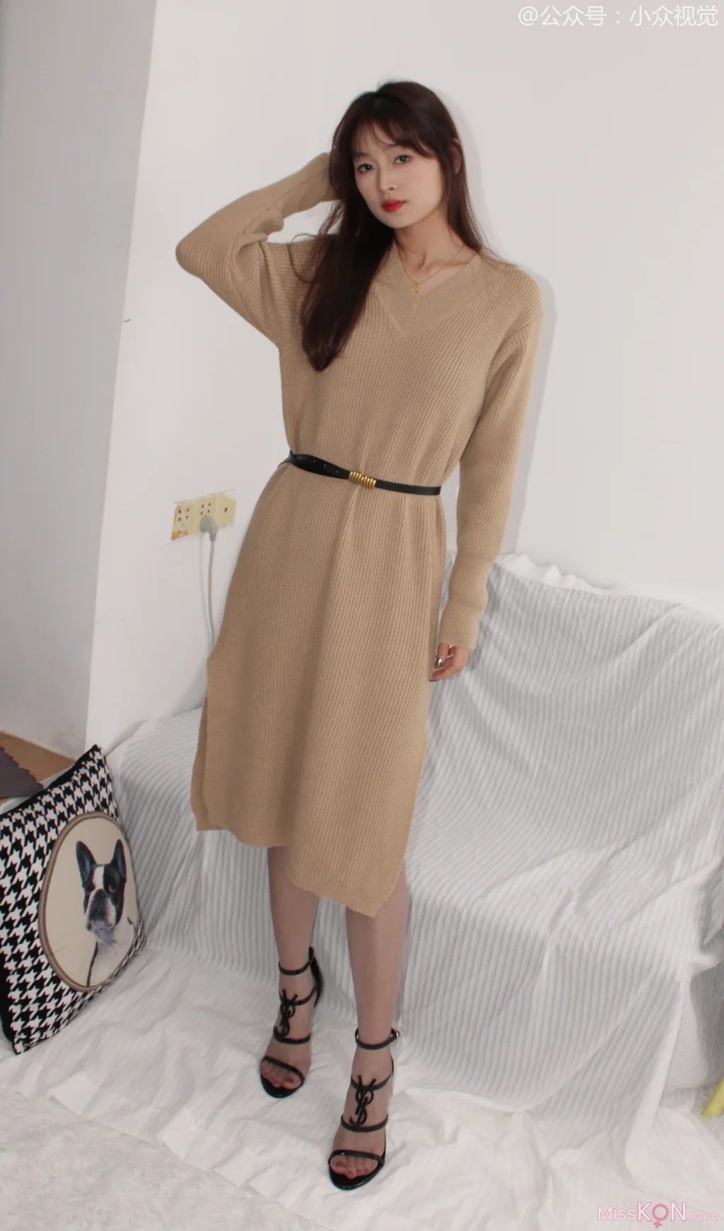 [小众视觉] No.002: 蓉蓉 (141 photos + 1 video)