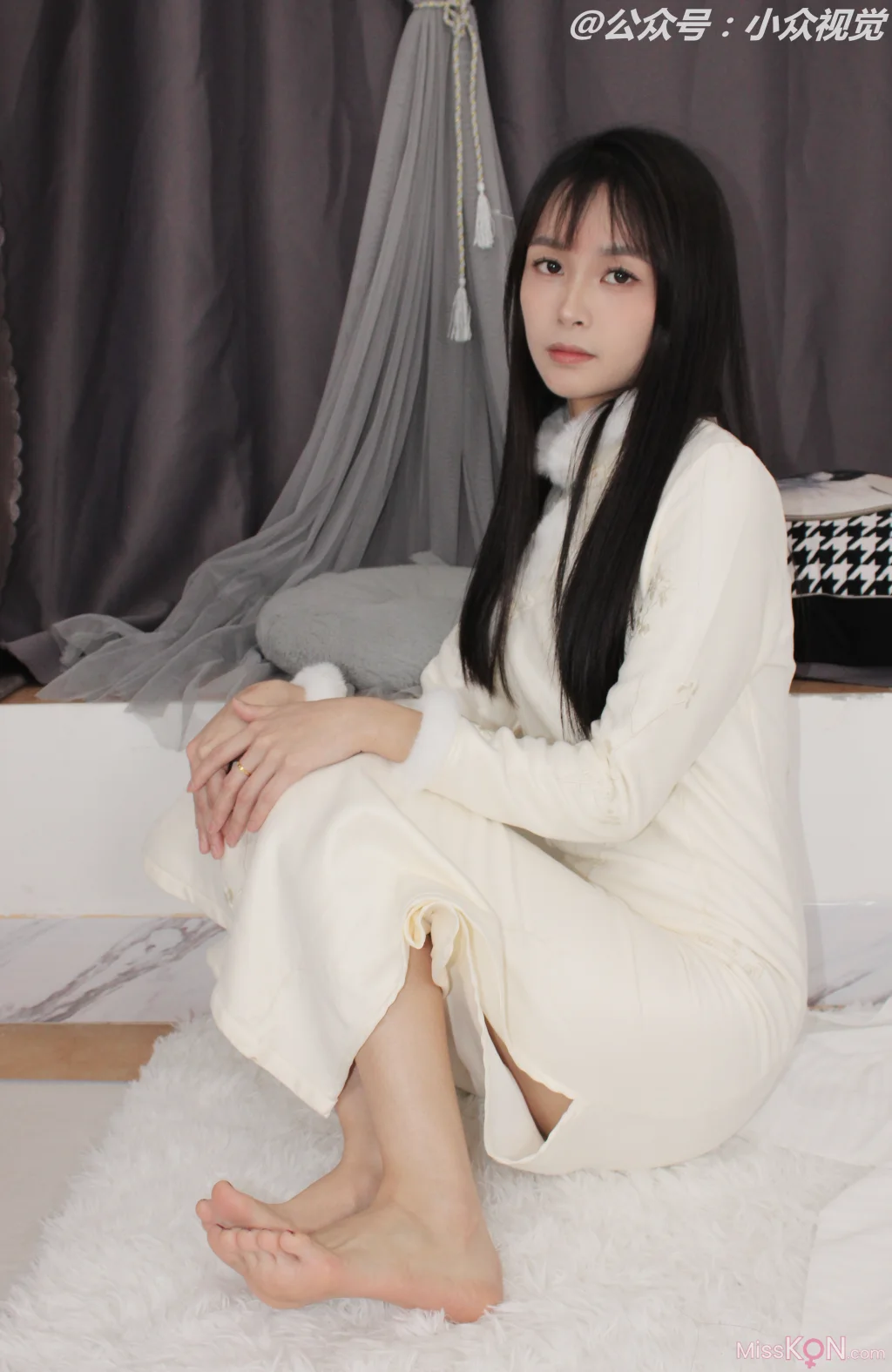 [小众视觉] No.003: 敏儿 (150 photos + 1 video)