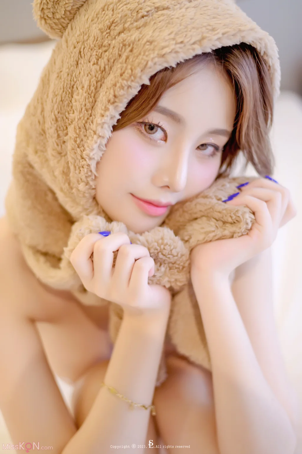 SAINT Photolife – Yuna (유나): Sexy Back (67 photos) – Page 2