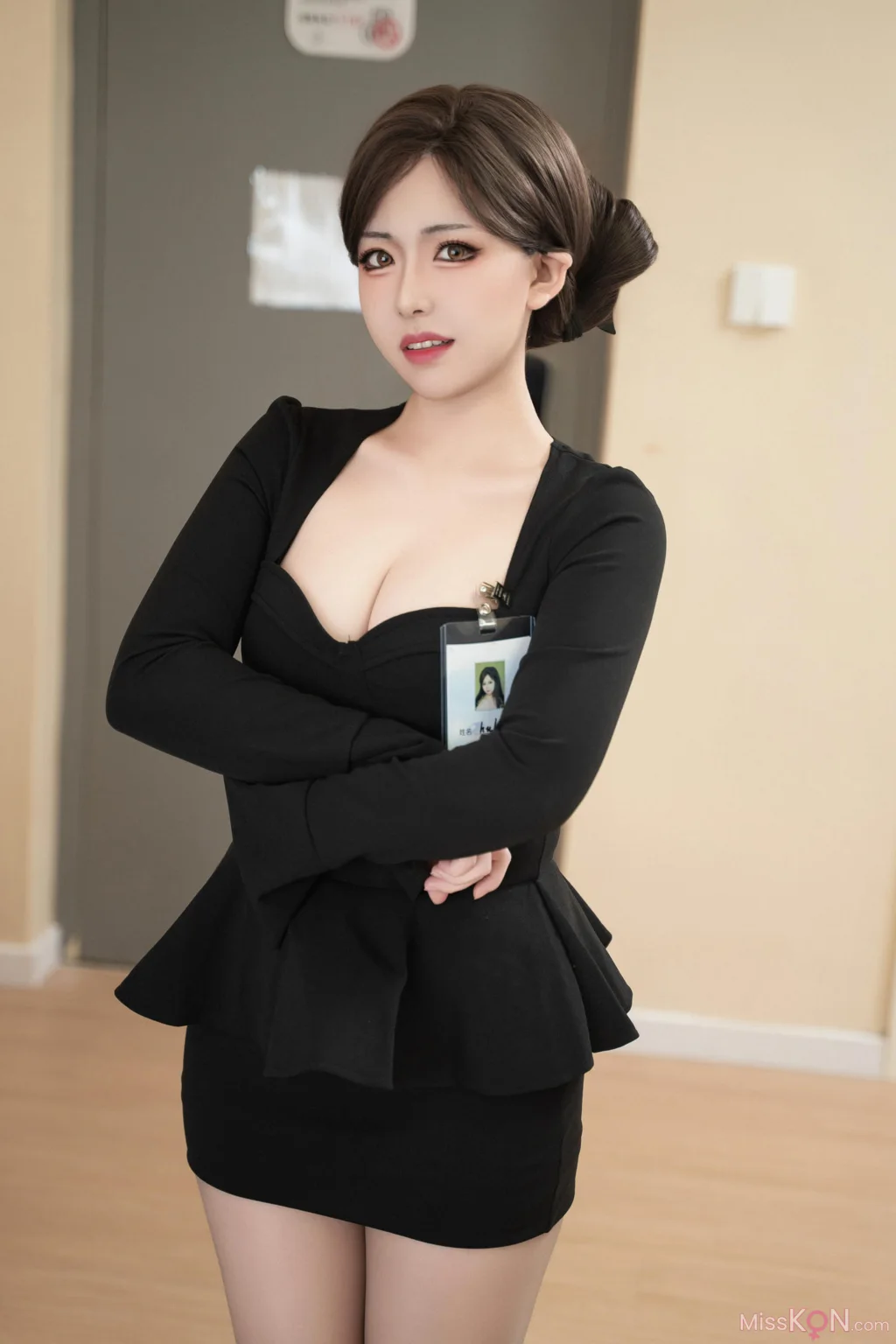 Coser@虎森森: 同事的秘密 (50 photos) – Page 2