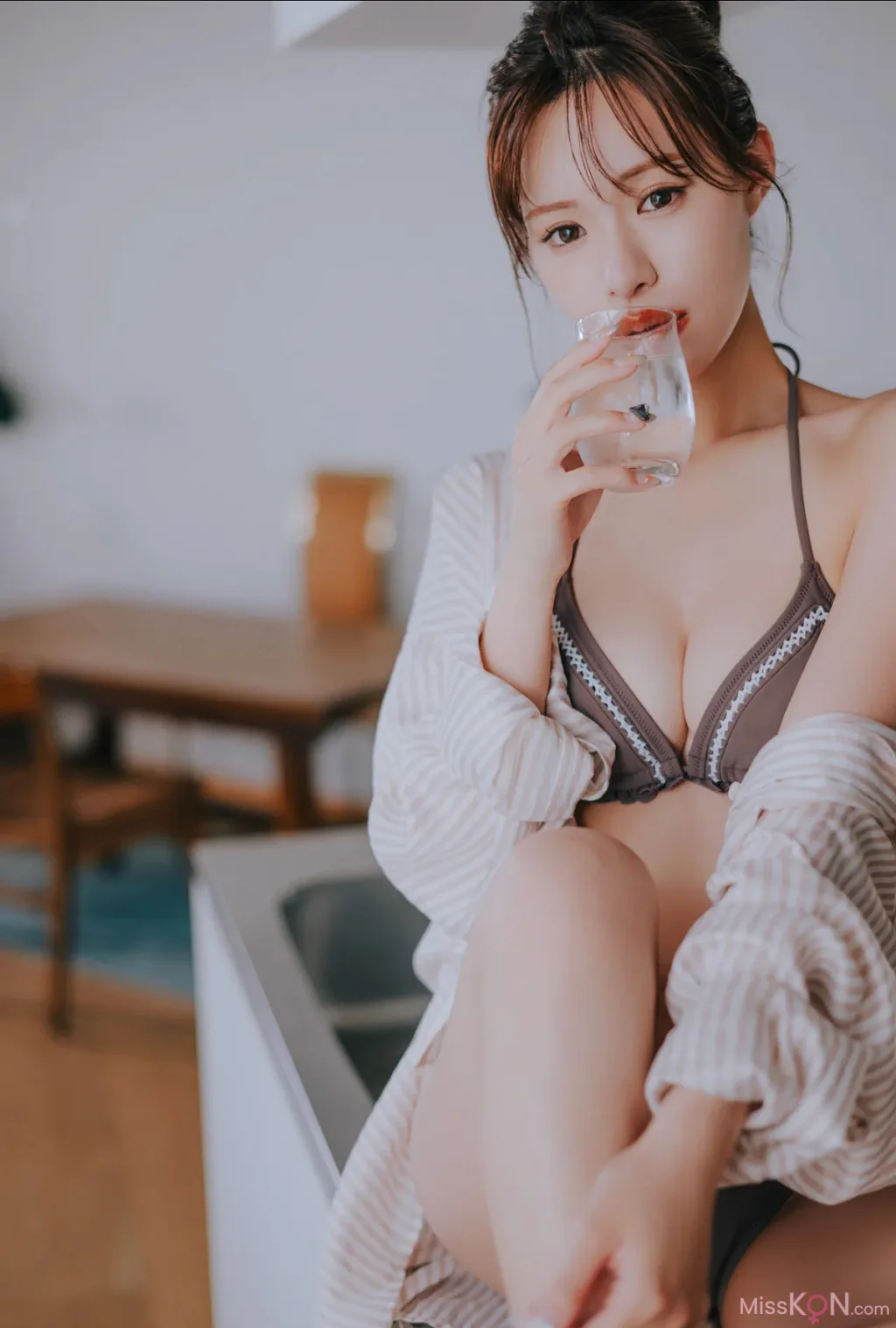 [JP] Anyu Hirose (広瀬晏夕): FRIDAYデジタル写真集 らぶあんゆっ Vol.1 (60 photos) – Page 3