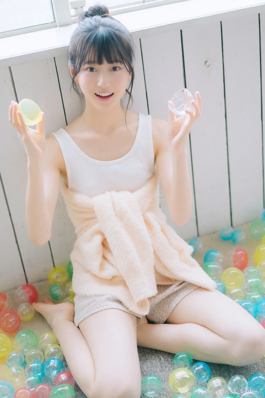 [JP] Azuki Yagi (八木愛月): Weekly Playboy Plus 2024.03.25 (36 photos + 2 videos) – Page 2