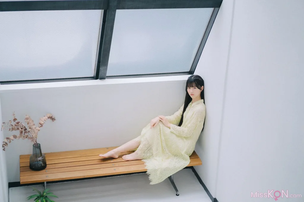 [JP] Azuki Yagi (八木愛月): Weekly Playboy Plus 2024.03.25 (36 photos + 2 videos) – Page 3
