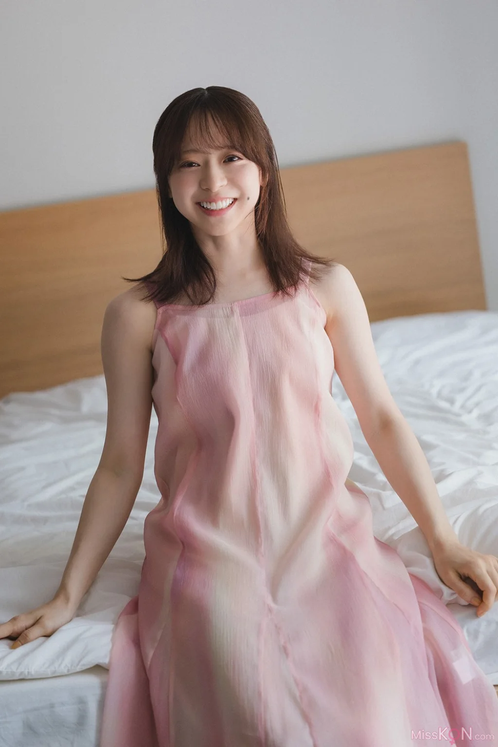 [JP] Narumi Kuranoo (倉野尾成美): Weekly Playboy Plus 2025.10.02 (71 photos + 2 videos) – Page 2