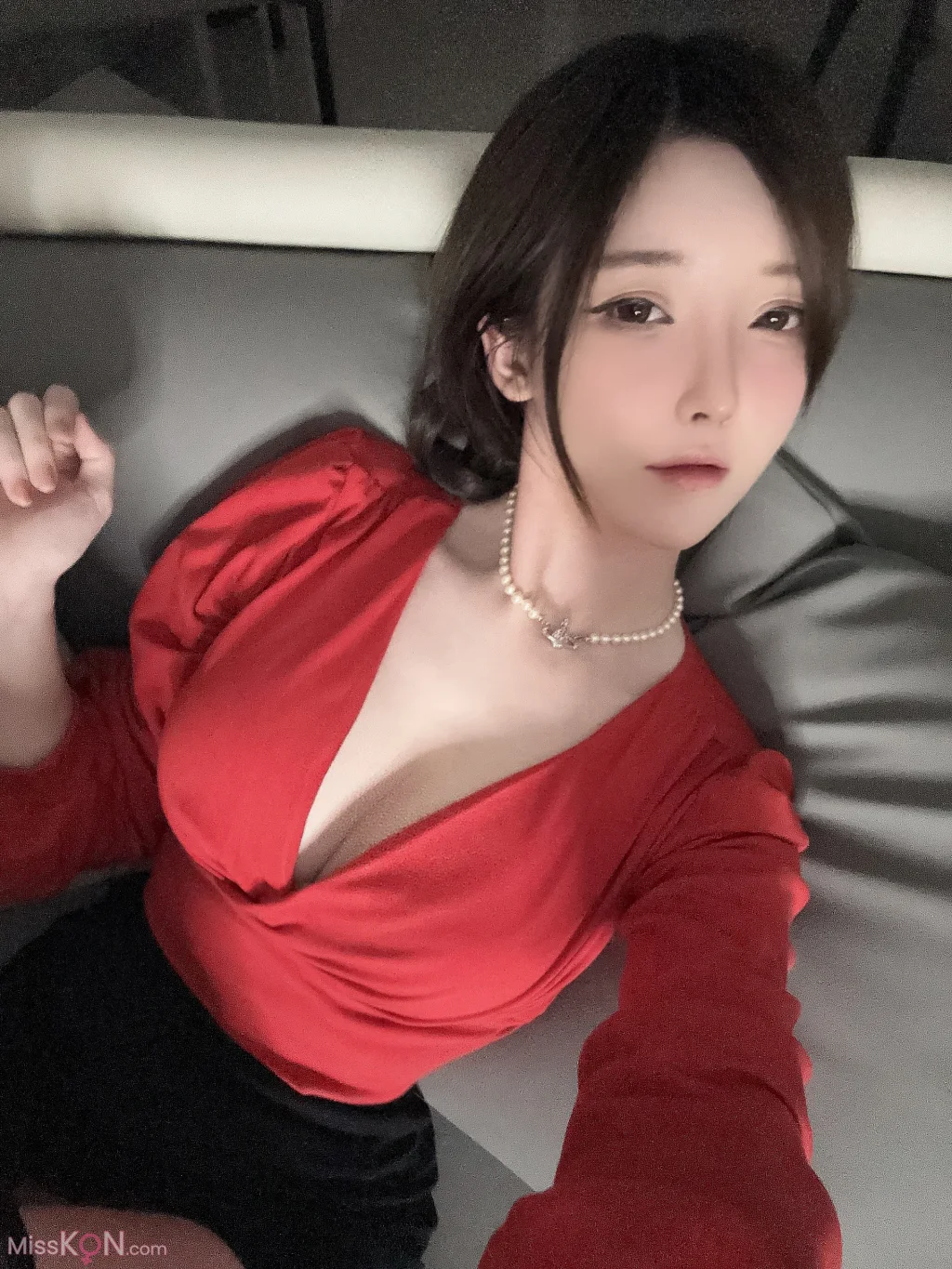Coser@一小央泽 (yixiaoyangze): 红色妈妈 (74 photos + 2 videos)