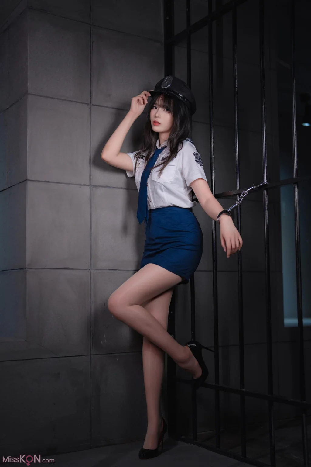 Coser@轩萧学姐: 女警官 (170 photos) – Page 2
