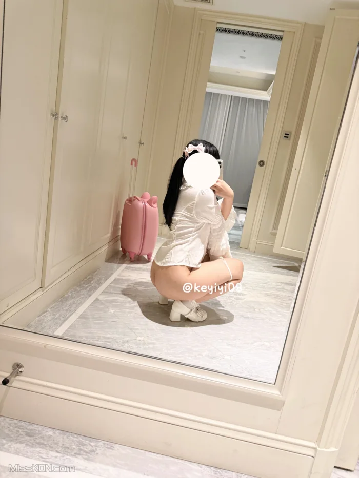 小亦无敌: 极品颜值可爱少女 丰满小萝莉 爱爱 裸舞 私拍 (70 photos + 90 videos) – Page 2