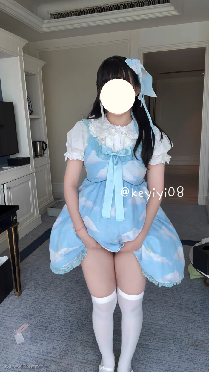 小亦无敌: 极品颜值可爱少女 丰满小萝莉 爱爱 裸舞 私拍 (70 photos + 90 videos) – Page 2