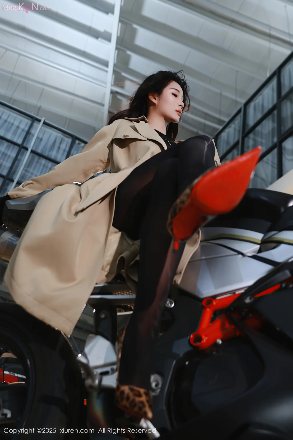 XIUREN No.10788: 南乔 (83 photos)